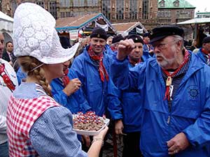 Eröffnung der Matjes-Saison in Bremen